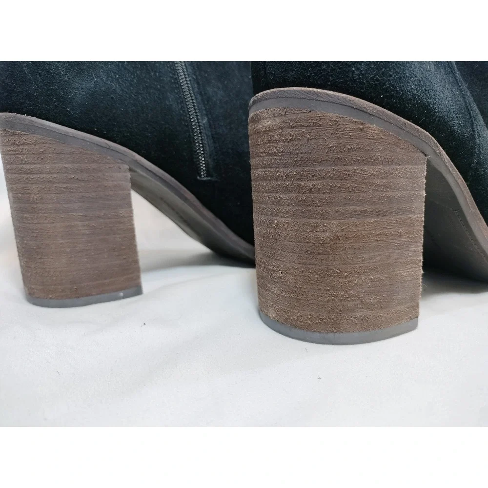 Lucky Brand Pinkton Black Suede Ankle Boots w/Block Heel & Side Zip‎
